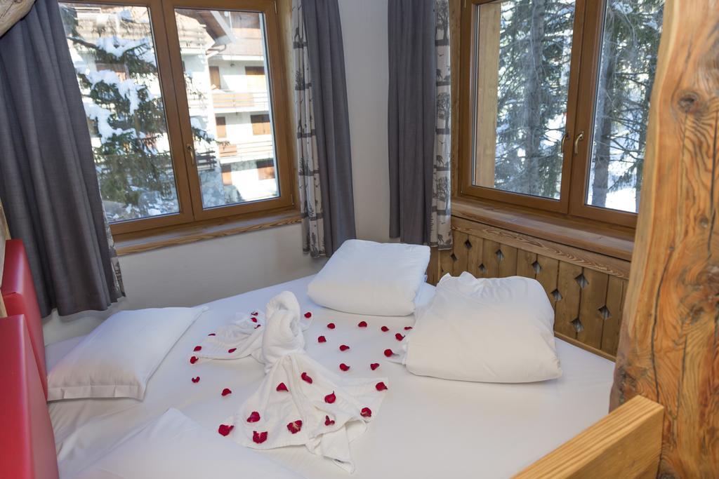 Hotel Sauze เซาเซดุลซ์ ภายนอก รูปภาพ