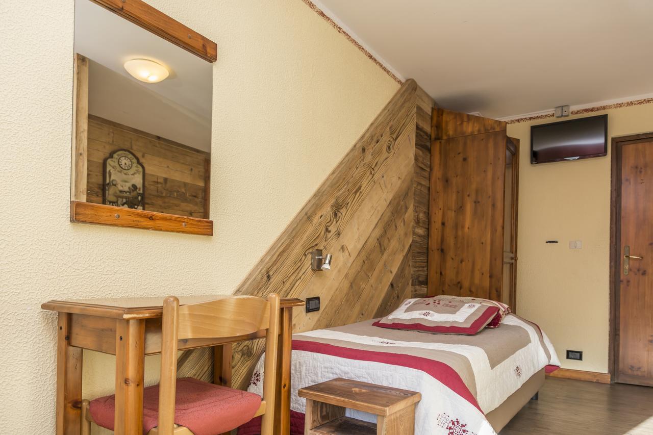 Hotel Sauze เซาเซดุลซ์ ภายนอก รูปภาพ