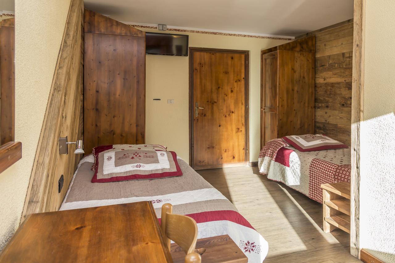 Hotel Sauze เซาเซดุลซ์ ภายนอก รูปภาพ